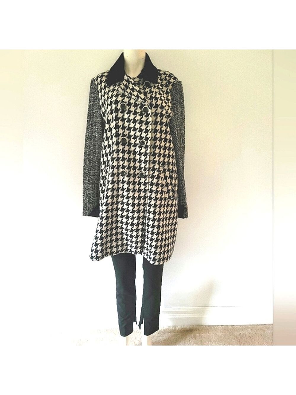Vintage Express Women's Long Double-Breasted Houndstooth Coat Size L